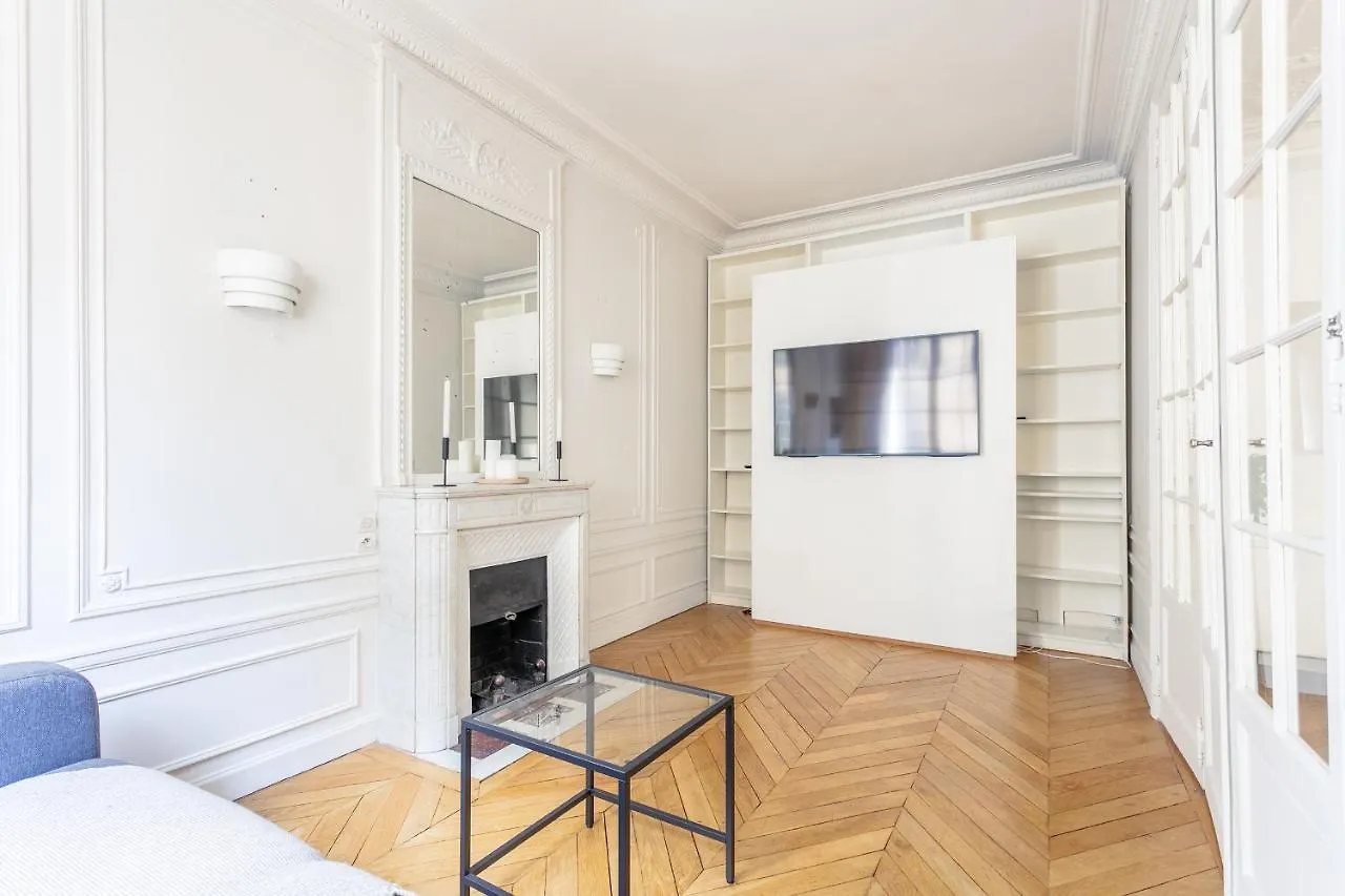 Appartamento Luxury Living In Passy Parigi
