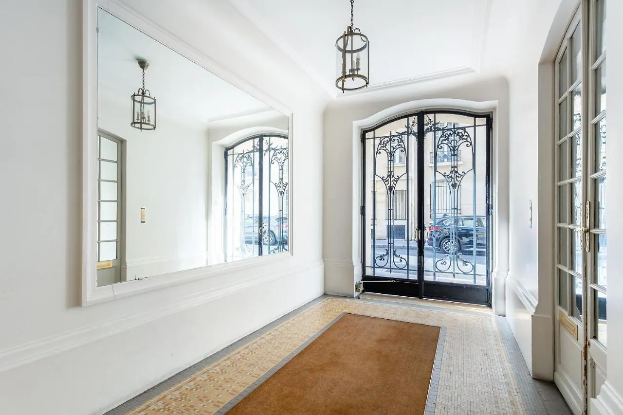 Luxury Living In Passy Apartment Paris