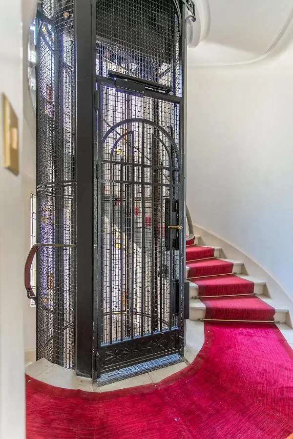 Luxury Living In Passy Apartment Paris 0*,  France
