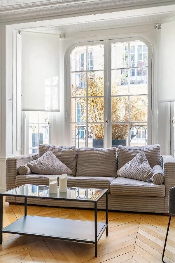 Luxury Living In Passy Apartment Paris