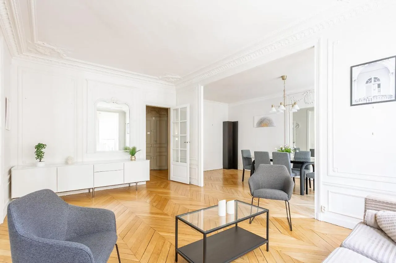 Luxury Living In Passy Apartman Párizs