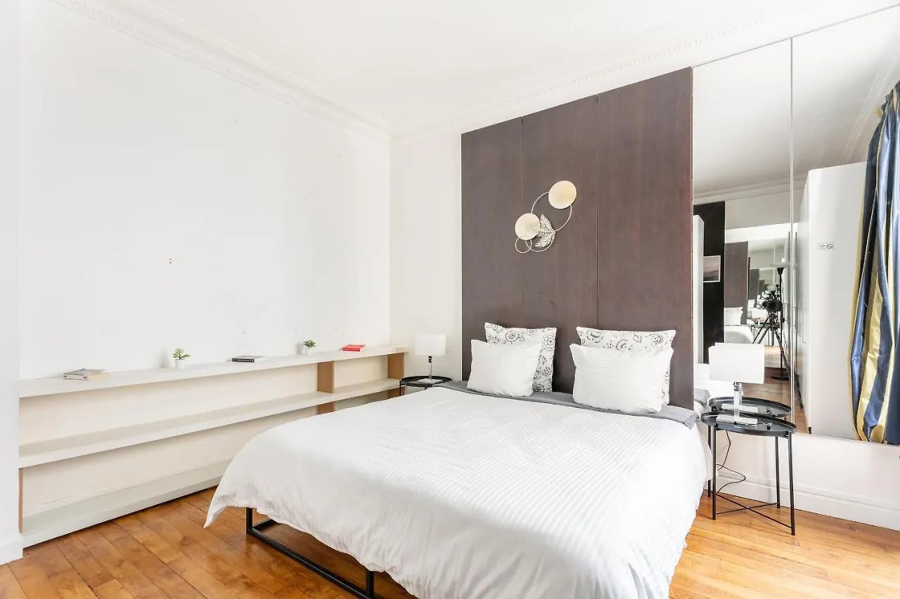 Luxury Living In Passy Apartman Párizs
